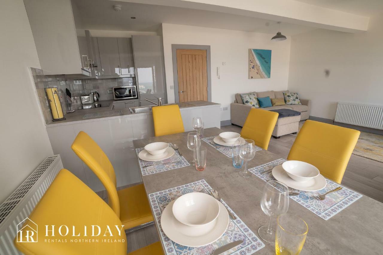 Portrush Penthouse Villa Exterior photo
